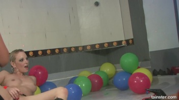 Club Cunts Part 5 - Cam 4 Screencap 34 on www.sinx.com