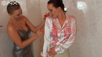 Perfectly Perverted Painting Screencap 12 on www.sinx.com