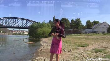 Juicy And Proud Of It! Screencap 12 on www.sinx.com