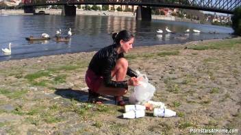 Juicy And Proud Of It! Screencap 79 on www.sinx.com