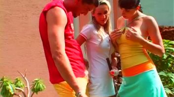 A Friendly Game of Badkitten Screencap 19 on www.sinx.com