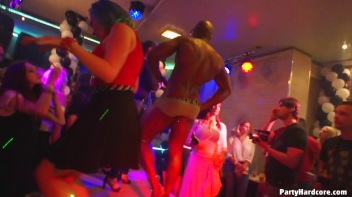 Party Hardcore Gone Crazy Vol. 37 Part 7 - Cam 3 Screencap 51 on www.sinx.com