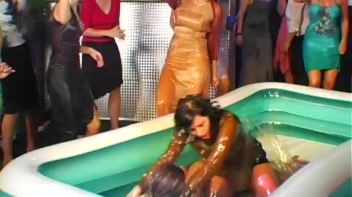 Catfight Oil Fight! Screencap 9 on www.sinx.com