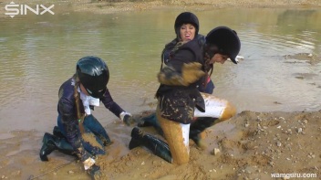 Muddy Catfight Leaves Stable Girls Wet And Messy Screencap 41 on www.sinx.com