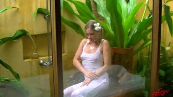 Better When Wetter, Pissing Hottie Drenches Herself Screencap 21 on www.sinx.com
