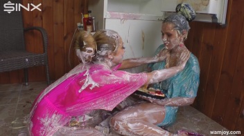 Sweet Toothed Babes Splosh With Puddings Screencap 43 on www.sinx.com