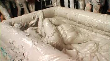 Two Dozen Babes Cheer On The Mud Fight Screencap 27 on www.sinx.com