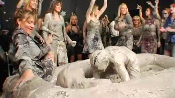 Two Dozen Babes Cheer On The Mud Fight Screencap 35 on www.sinx.com