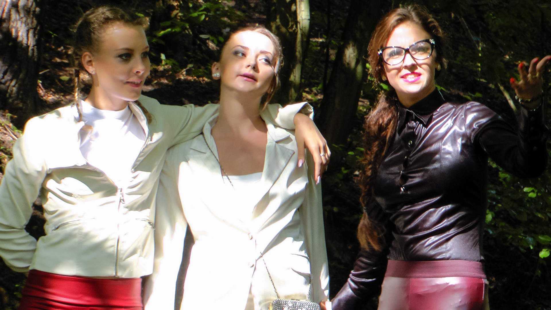 Muddy Catfight Ruins White Designer Suit - Cam 1 on www.sinx.com