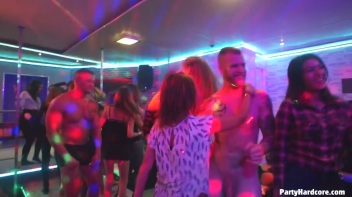 Party Hardcore Gone Crazy Vol. 31 Part 7 - Main Edit Screencap 107 on www.sinx.com
