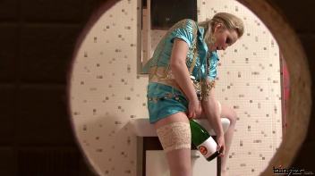 Ass Blasted With Cum! Screencap 42 on www.sinx.com