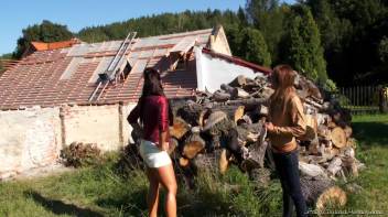 The Fully Clothed Pissing Alternative Screencap 1 on www.sinx.com