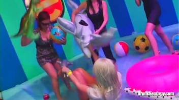 Euroslut Hotel Part 5 - Cam 1 Screencap 71 on www.sinx.com