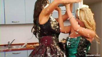 Anniversary Party Food Fight Screencap 66 on www.sinx.com