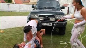 Summer Sponge Fight! Screencap 94 on www.sinx.com