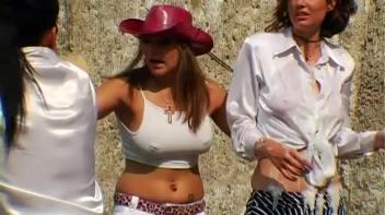 Summer Sponge Fight! Screencap 13 on www.sinx.com