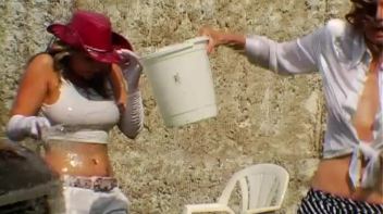 Summer Sponge Fight! Screencap 27 on www.sinx.com