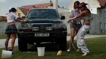 Summer Sponge Fight! Screencap 31 on www.sinx.com