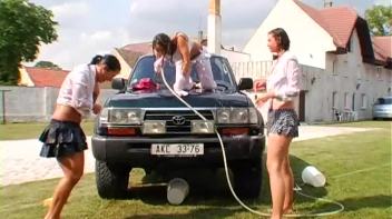 Summer Sponge Fight! Screencap 52 on www.sinx.com