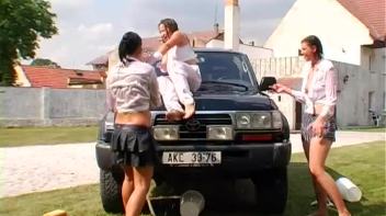 Summer Sponge Fight! Screencap 54 on www.sinx.com