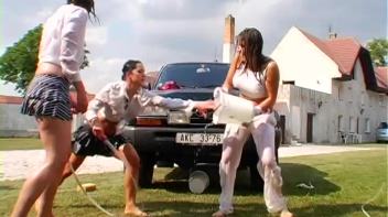 Summer Sponge Fight! Screencap 60 on www.sinx.com