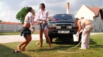 Summer Sponge Fight! Screencap 63 on www.sinx.com