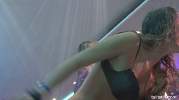 Winter WonderBang Part 5 - Cam 4 Screencap 5 on www.sinx.com