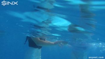 Underwater Frolicks For Sexy Best Friends Screencap 37 on www.sinx.com