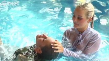 Underwater Frolicks For Sexy Best Friends Screencap 49 on www.sinx.com