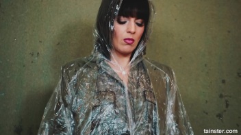 Making Sure She Gets A full Dose Of The Slime Wave! Screencap 90 on www.sinx.com