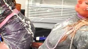 Body Cream Beauties Screencap 104 on www.sinx.com