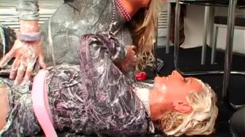 Body Cream Beauties Screencap 120 on www.sinx.com