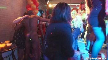 Party Hardcore Gone Crazy Vol. 36 Part 7 - Main Edit Screencap 10 on www.sinx.com