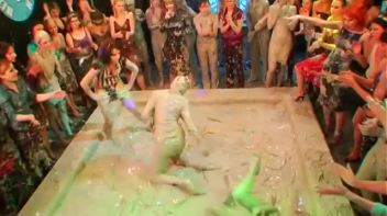 Anita Queen vs. Katy Screencap 88 on www.sinx.com