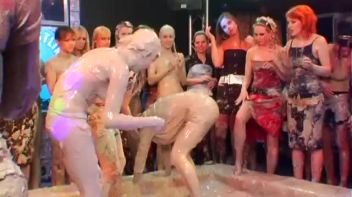 Anita Queen vs. Katy Screencap 96 on www.sinx.com