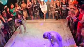 Anita Queen vs. Katy Screencap 30 on www.sinx.com