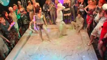 Anita Queen vs. Katy Screencap 47 on www.sinx.com