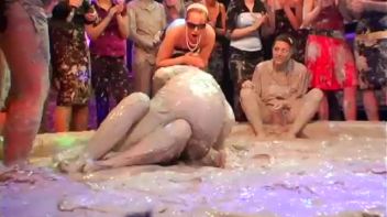 Anita Queen vs. Katy Screencap 53 on www.sinx.com