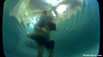 Cougar Crew P2 Screencap 60 on www.sinx.com