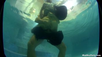 Cougar Crew P2 Screencap 61 on www.sinx.com