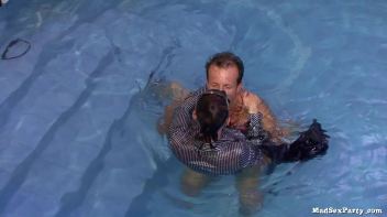 Cougar Crew P2 Screencap 67 on www.sinx.com