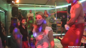 Party Hardcore Gone Crazy Vol. 31 Part 2 - Cam 4 Screencap 34 on www.sinx.com