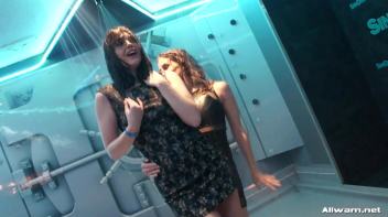 Wet 'n Wild Screencap 68 on www.sinx.com