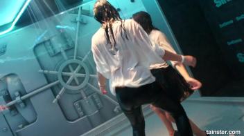 The best place for girls to get wet Screencap 79 on www.sinx.com