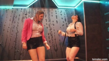 Steam it Up With The Wetlook Wonders! Screencap 92 on www.sinx.com