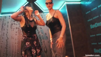 Steam it Up With The Wetlook Wonders! Screencap 11 on www.sinx.com