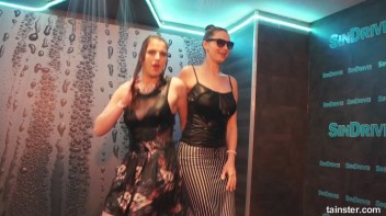 Steam it Up With The Wetlook Wonders! Screencap 14 on www.sinx.com