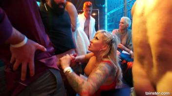 Rich Dicks Of Porn Part 3 - Cam 3 Screencap 30 on www.sinx.com