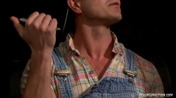 Piss Pleasure Before Business Screencap 7 on www.sinx.com