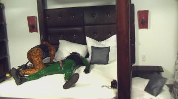 Latexgelüste 1 Screencap 16 on www.sinx.com